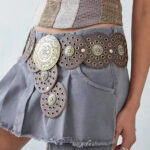 Retro Personality Men's And Women's Belts Exaggerated Hip Hop Punk Metal Cutout Round Fashion Belts - Image 2