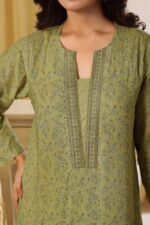 Saphron Urbane Embroidered 3-Piece Suit UEC-04 – Luxury Formal Wear for Women - Image 4